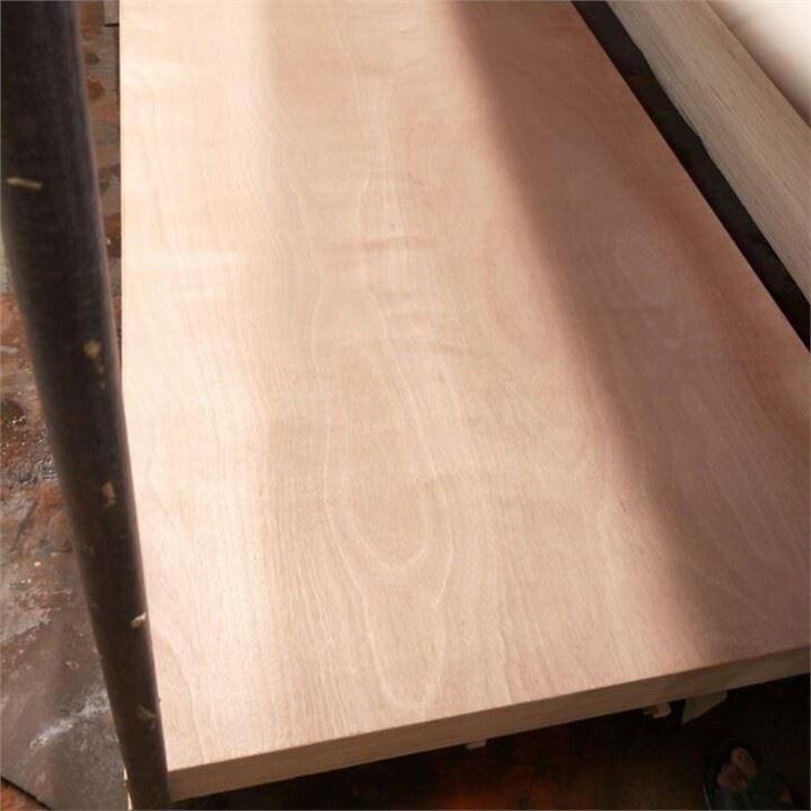 18mm Poplar Core Good Edge CE Grade Okoume Commercial Plywood
